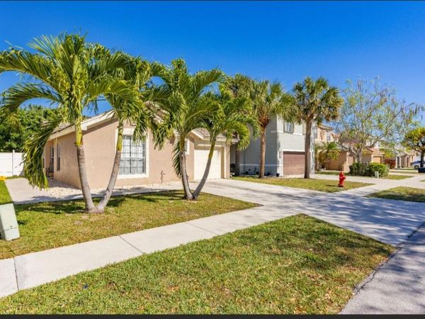 6179 Savannah Way, Lake Worth, FL 33463