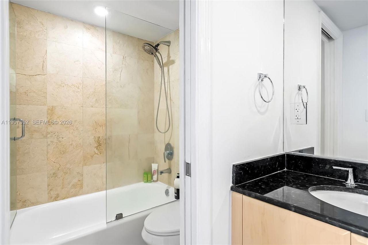 6917 Collins Ave , Unit 1106, Miami Beach, FL 33141 Photo