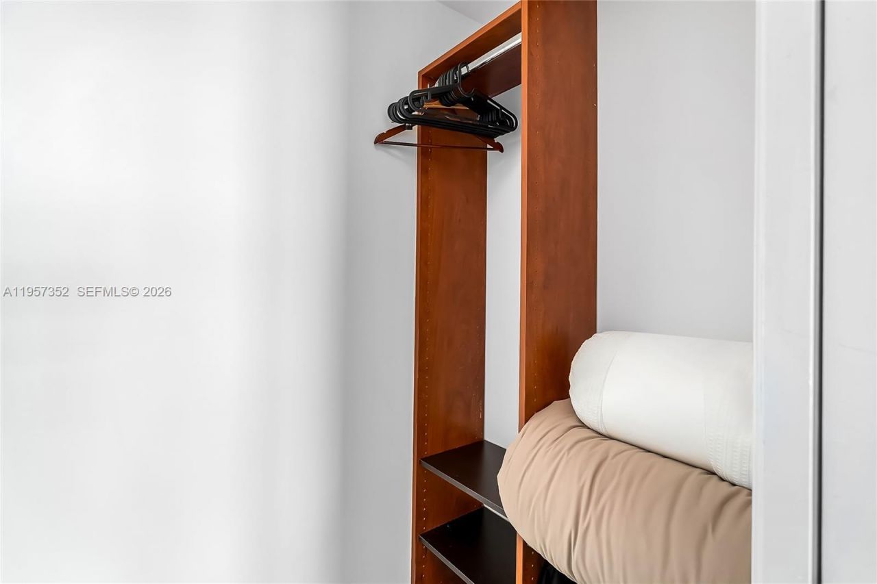 6917 Collins Ave , Unit 1106, Miami Beach, FL 33141 Photo