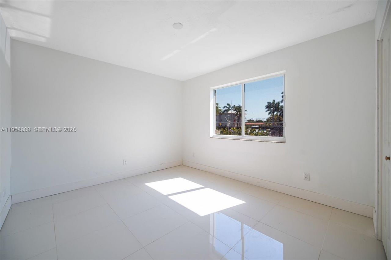 1080 NE 80th St , Unit 2, Miami, FL 33138 Photo