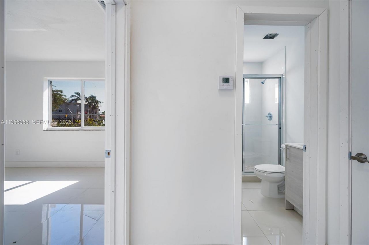 1080 NE 80th St , Unit 2, Miami, FL 33138 Photo