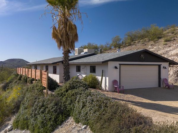 52032 N 297th Avenue, Wickenburg, AZ 85390