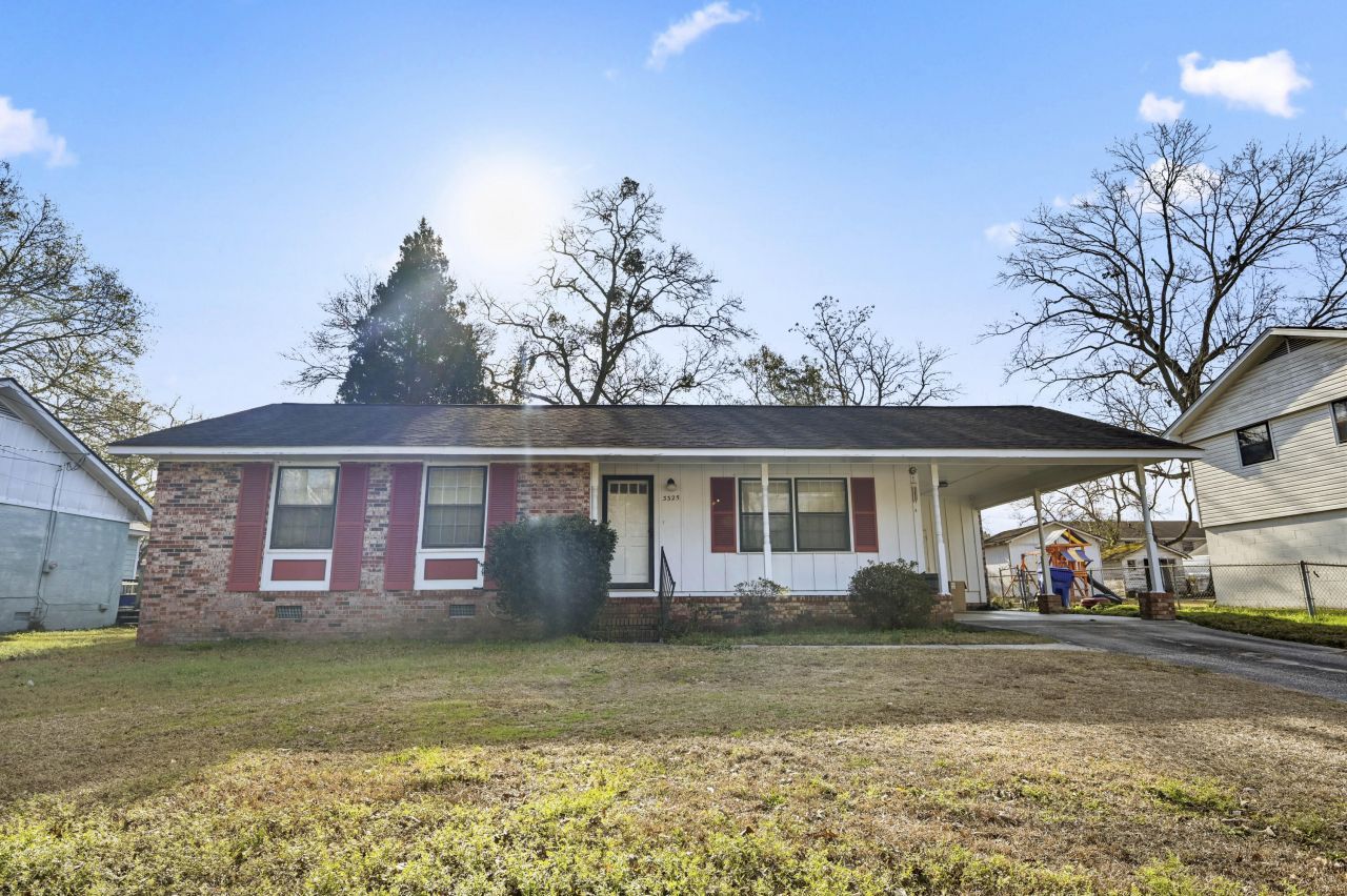 3325 Stonehaven Drive Photo 1