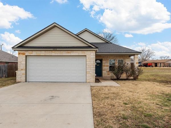502 David Davis Drive, McGregor, TX 76657