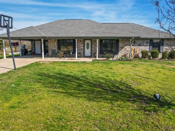 1960 County Road 1030 , Mount Vernon, TX 75457