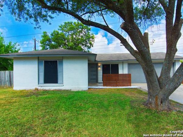7274 Montgomery Dr, San Antonio, TX 78239