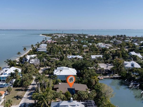 505 Lighthouse Way, Sanibel, FL 33957