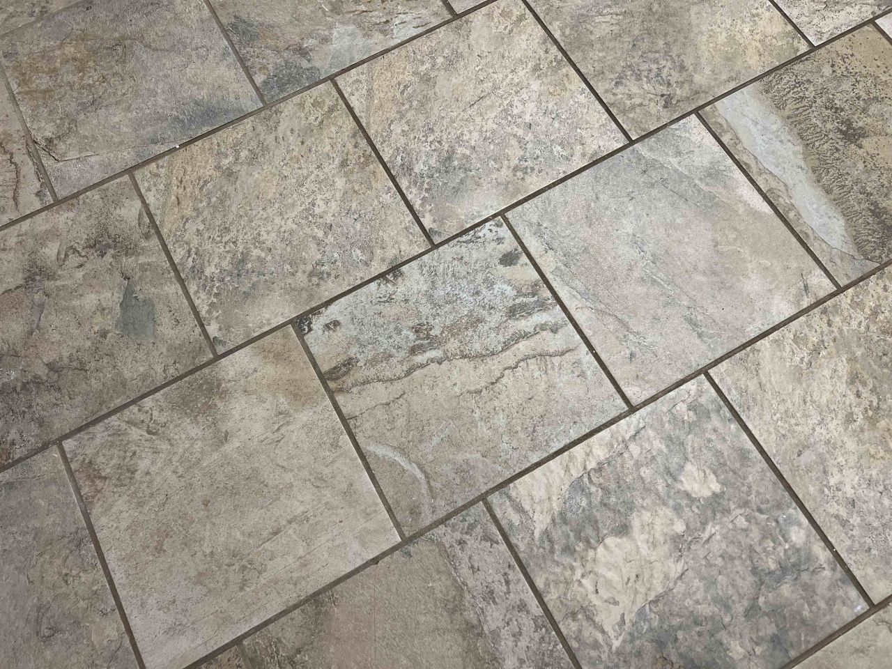 112 Village Ct. Photo 15