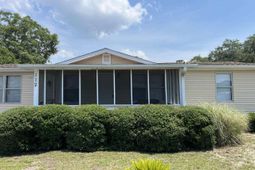 112 Village Ct. photo 4