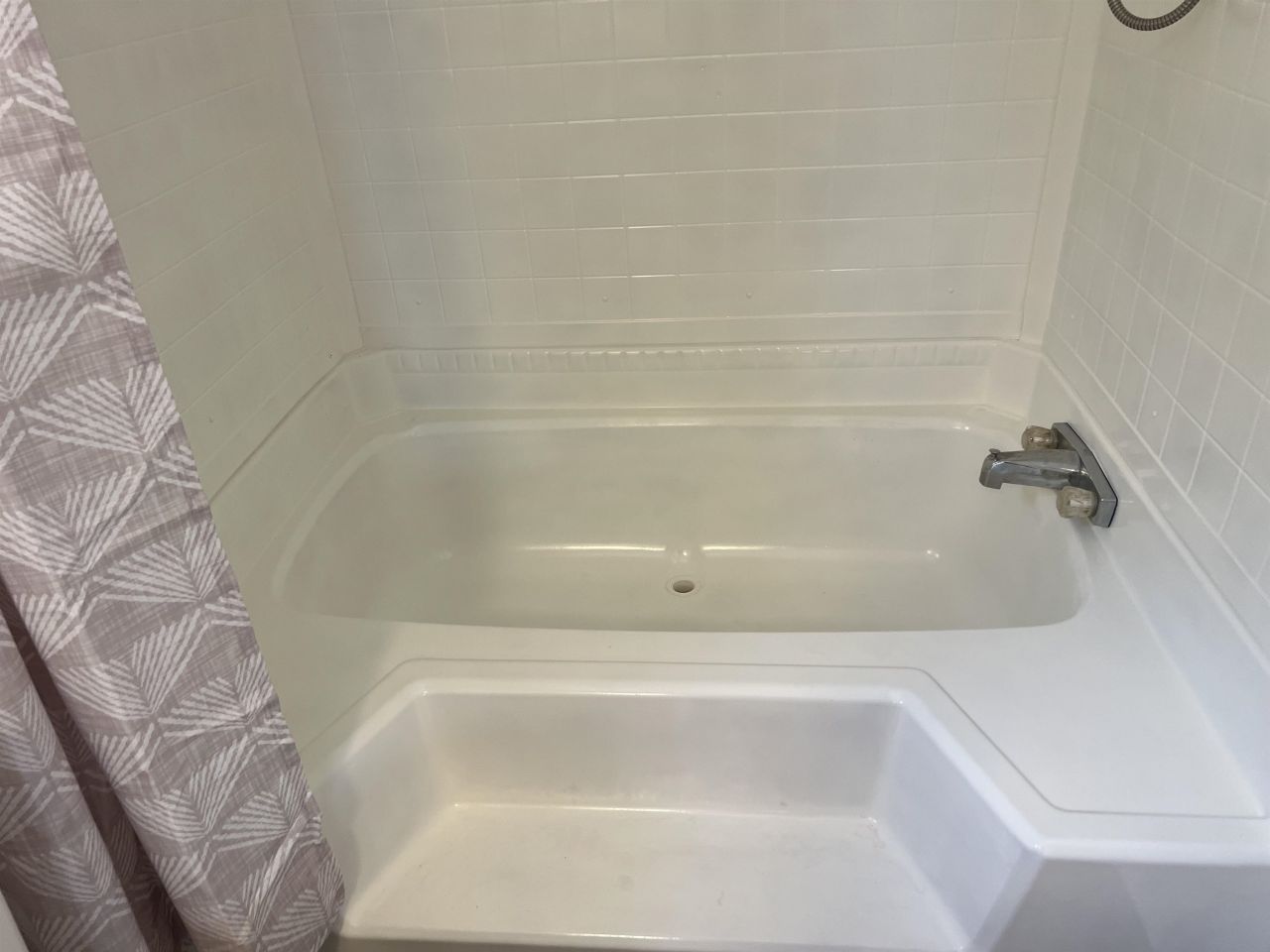 112 Village Ct. Photo 24