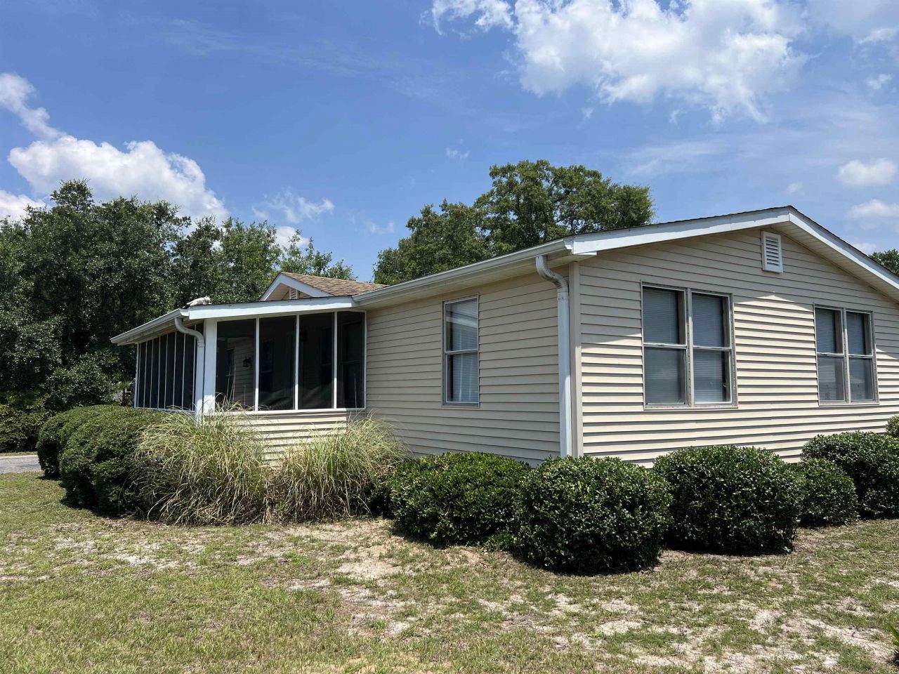 112 Village Ct. Photo 39