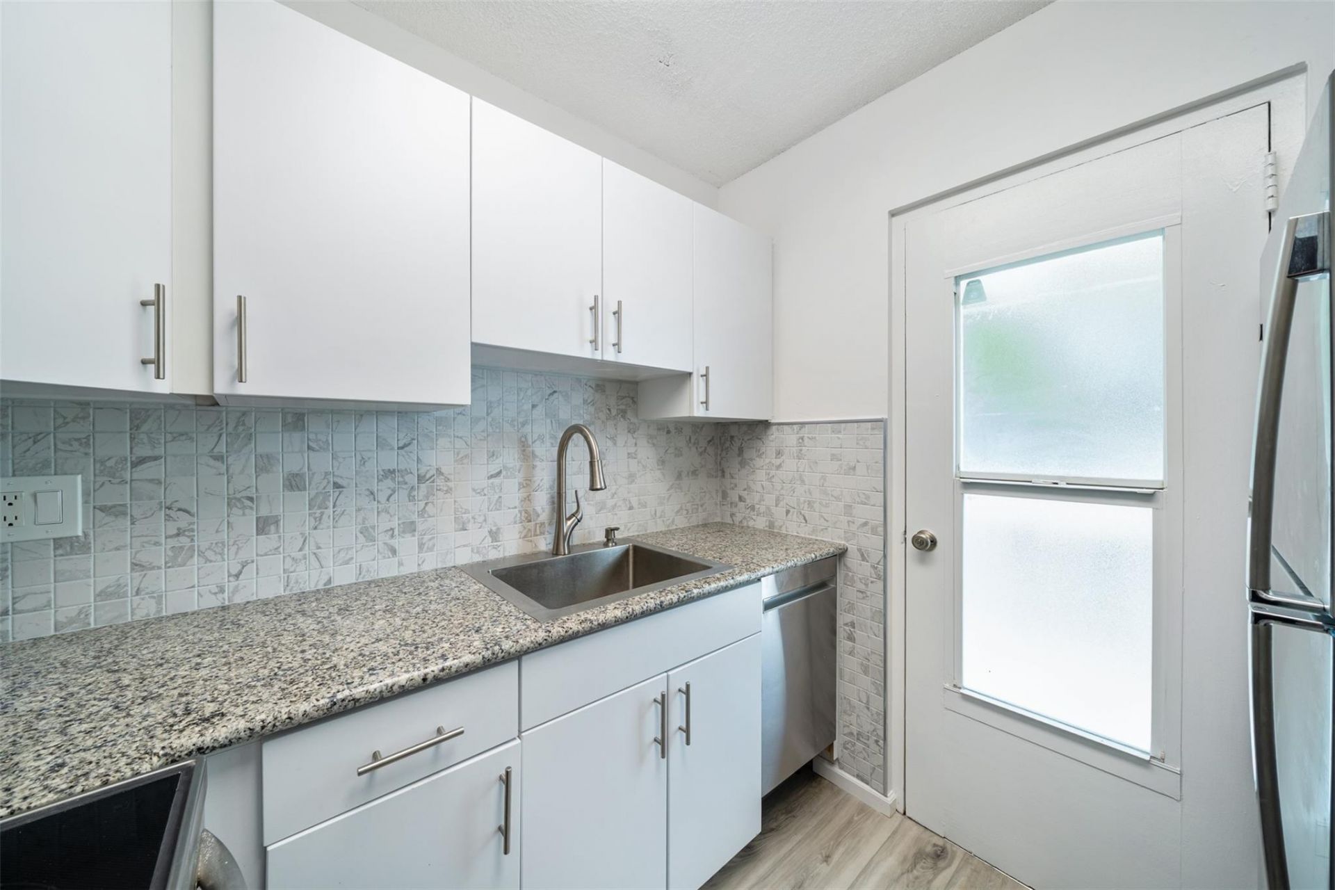 2555 NE 11th Street, Unit 606, Fort Lauderdale, FL 33304 Photo