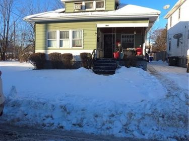 8109 Dorver Avenue, Cleveland, OH 44105