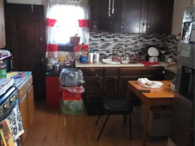 8109 Dorver Avenue, Cleveland, OH 44105 Photo 12