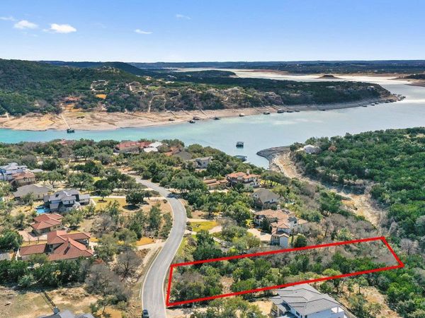 16912 Northlake Hills DR, Jonestown, TX 78645