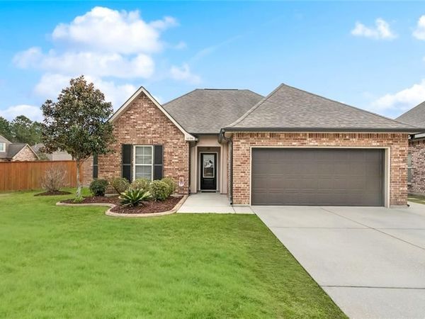 10136 CESSON Court, Madisonville, LA 70447