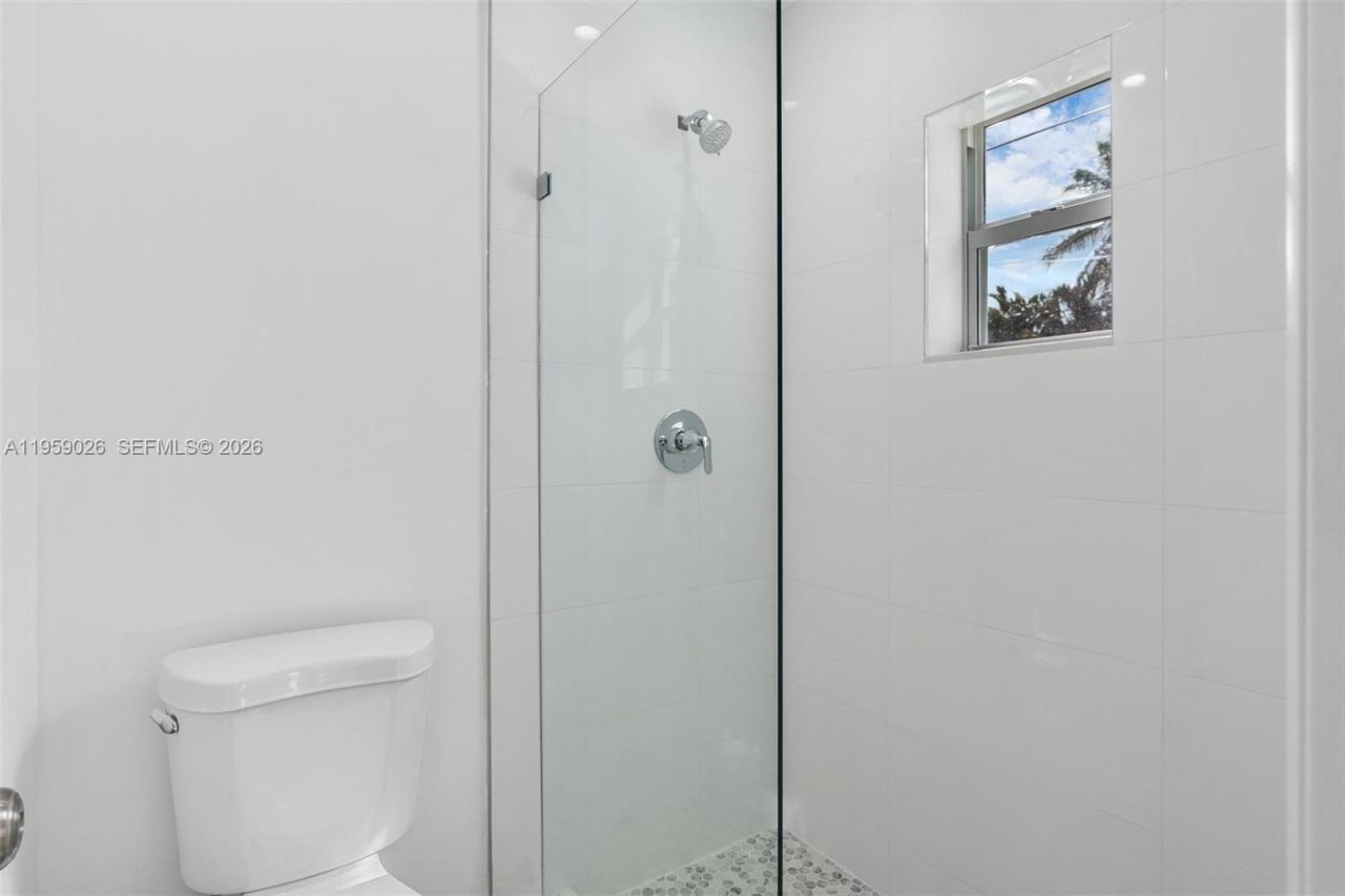 515 NE 67th St , Unit 2, Miami, FL 33138 Photo