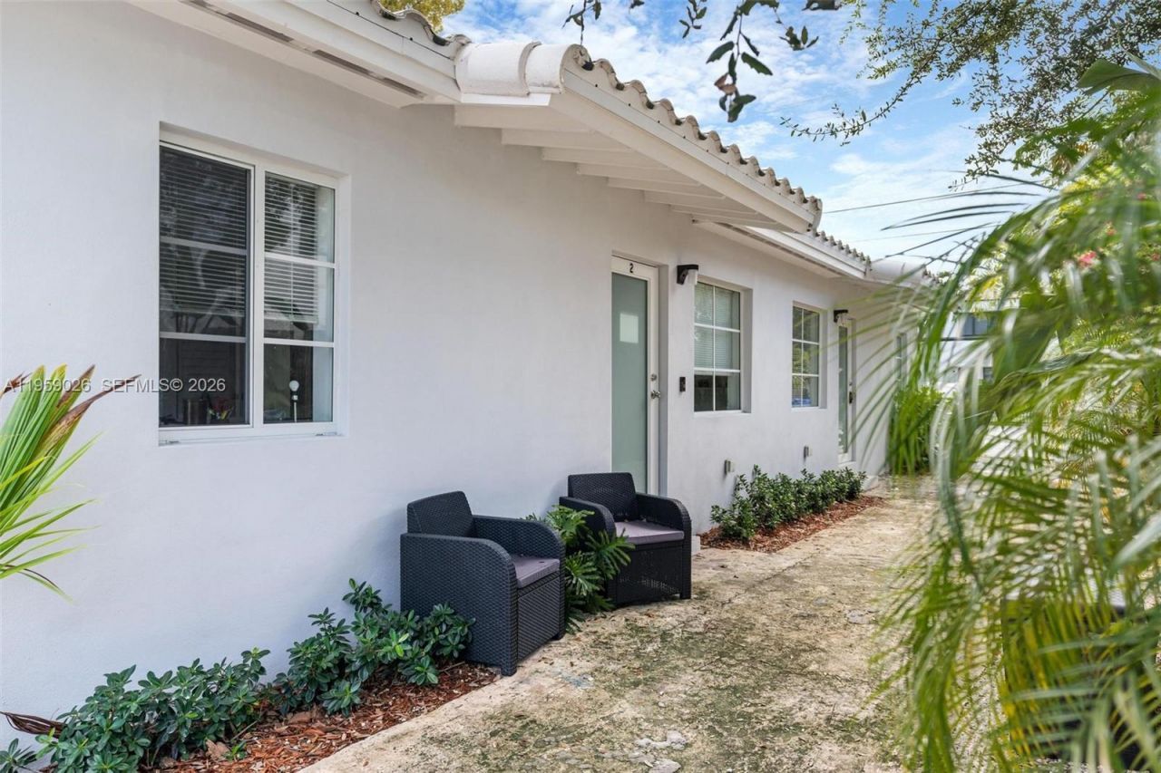 515 NE 67th St , Unit 2, Miami, FL 33138 Photo