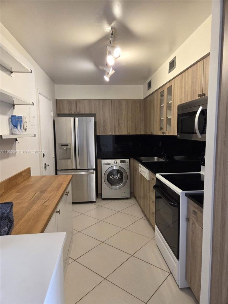 6770 Indian Creek Dr, Unit 8F, Miami Beach, FL 33141 Photo