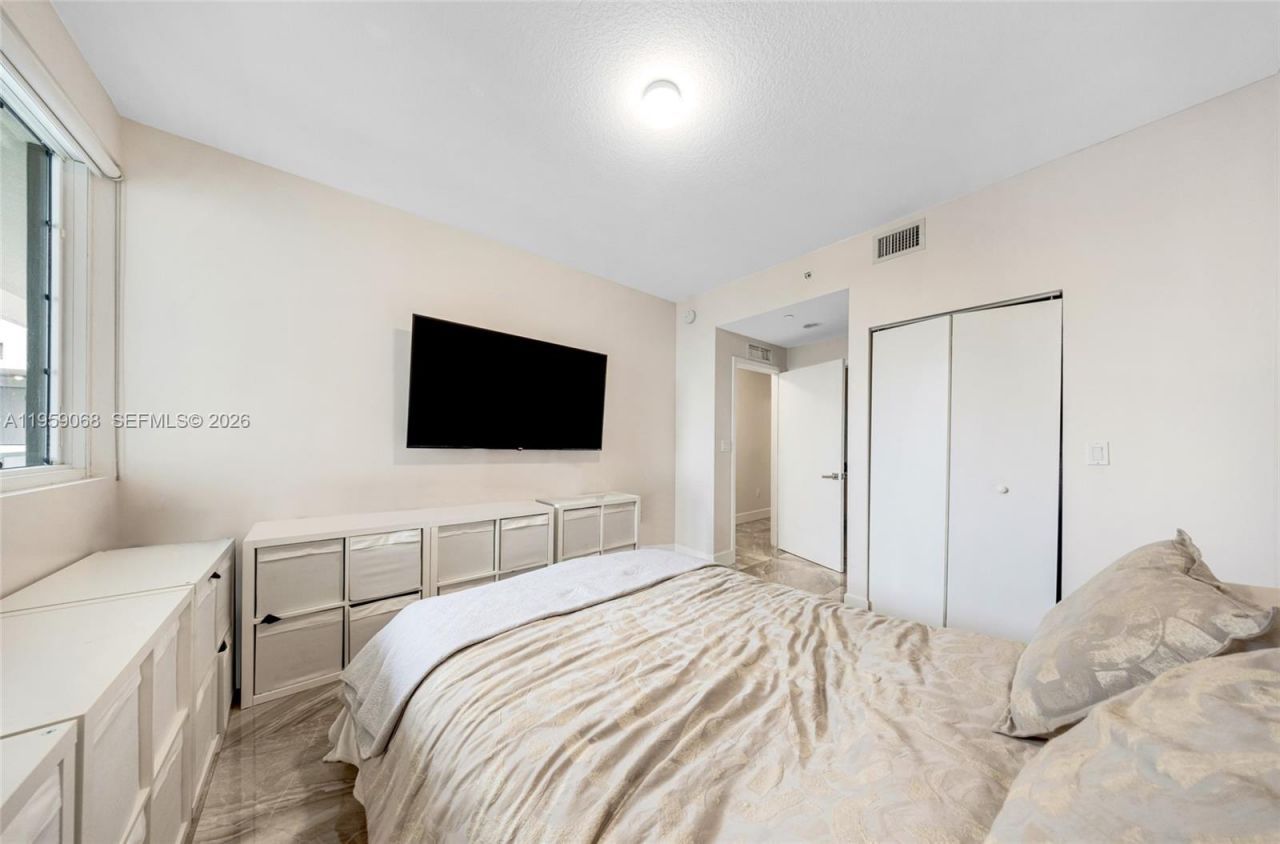 600 NE 27th St, Unit 1004, Miami, FL 33137 Photo