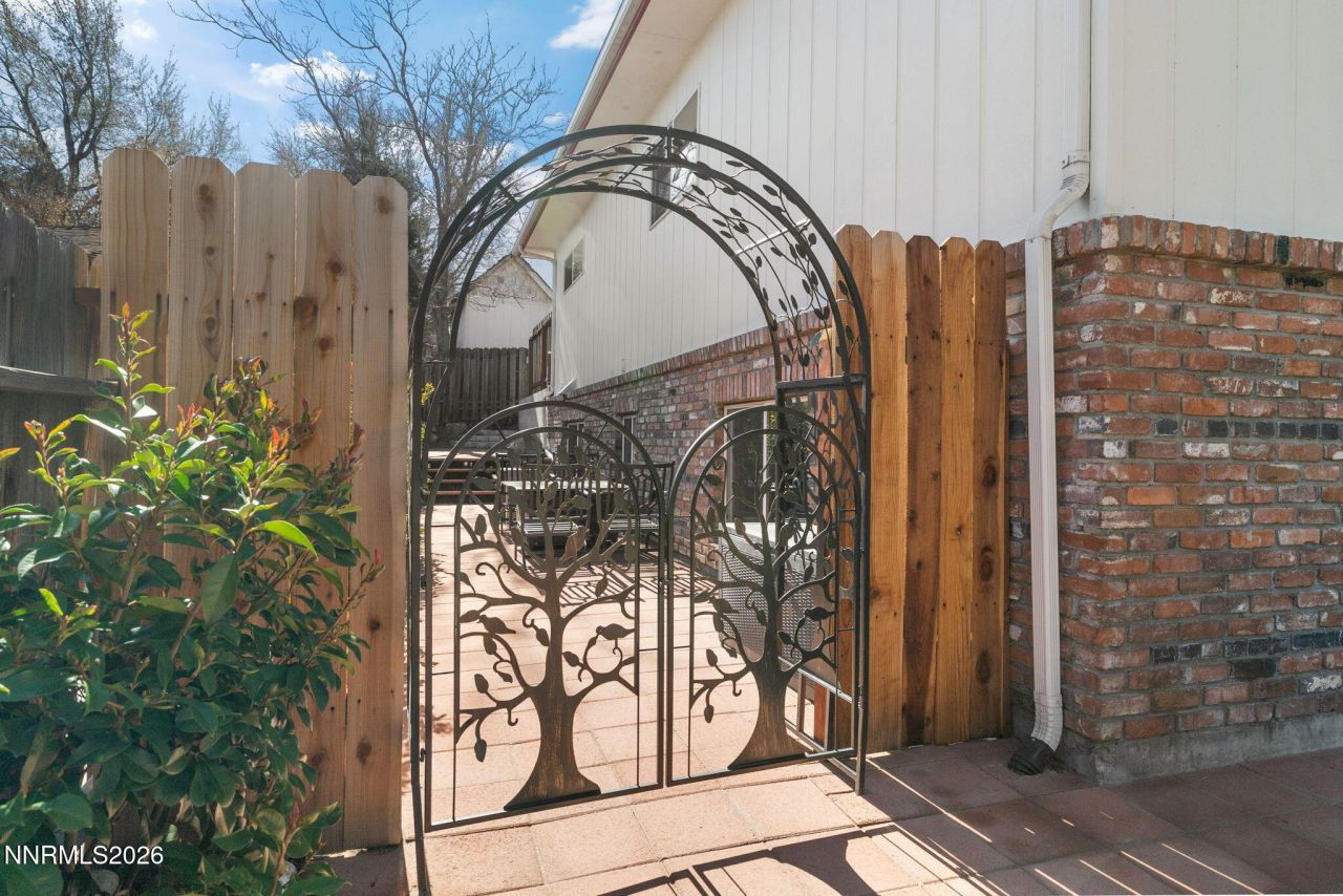 474 W Plumb Lane, Reno, NV 89509 Photo