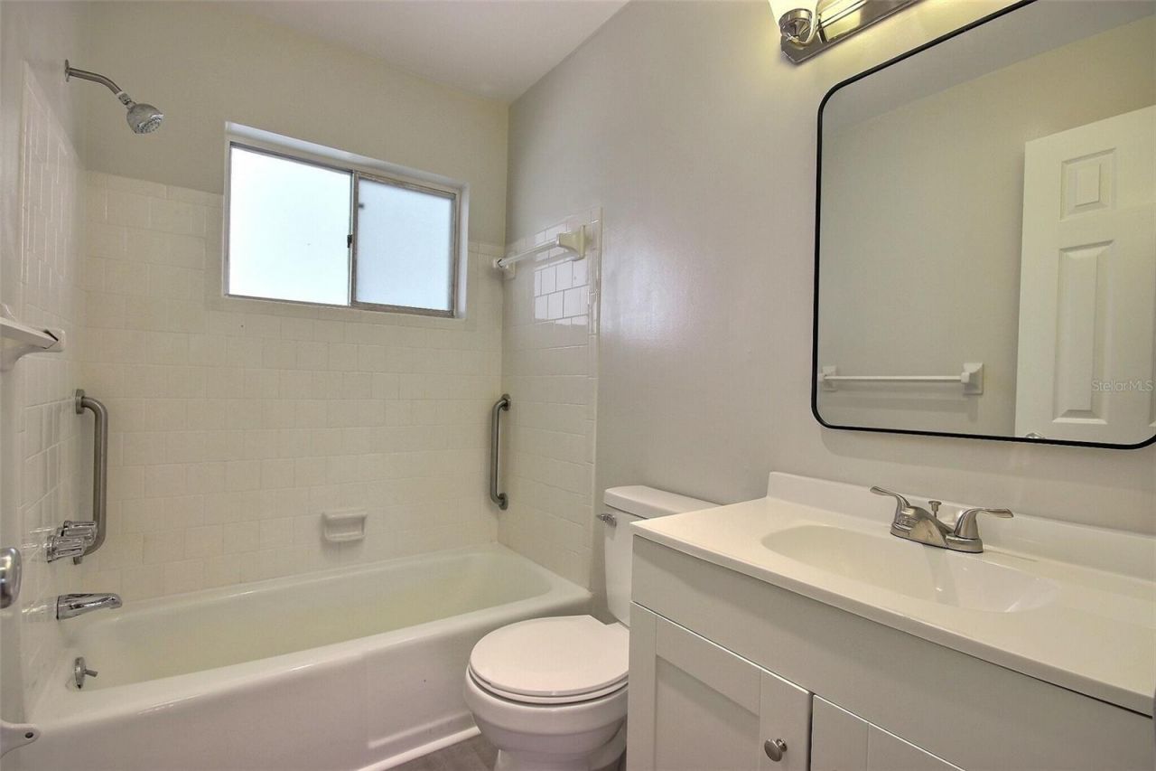 1631 Leisure Drive, Unit M36, Bradenton, FL 34207 Photo