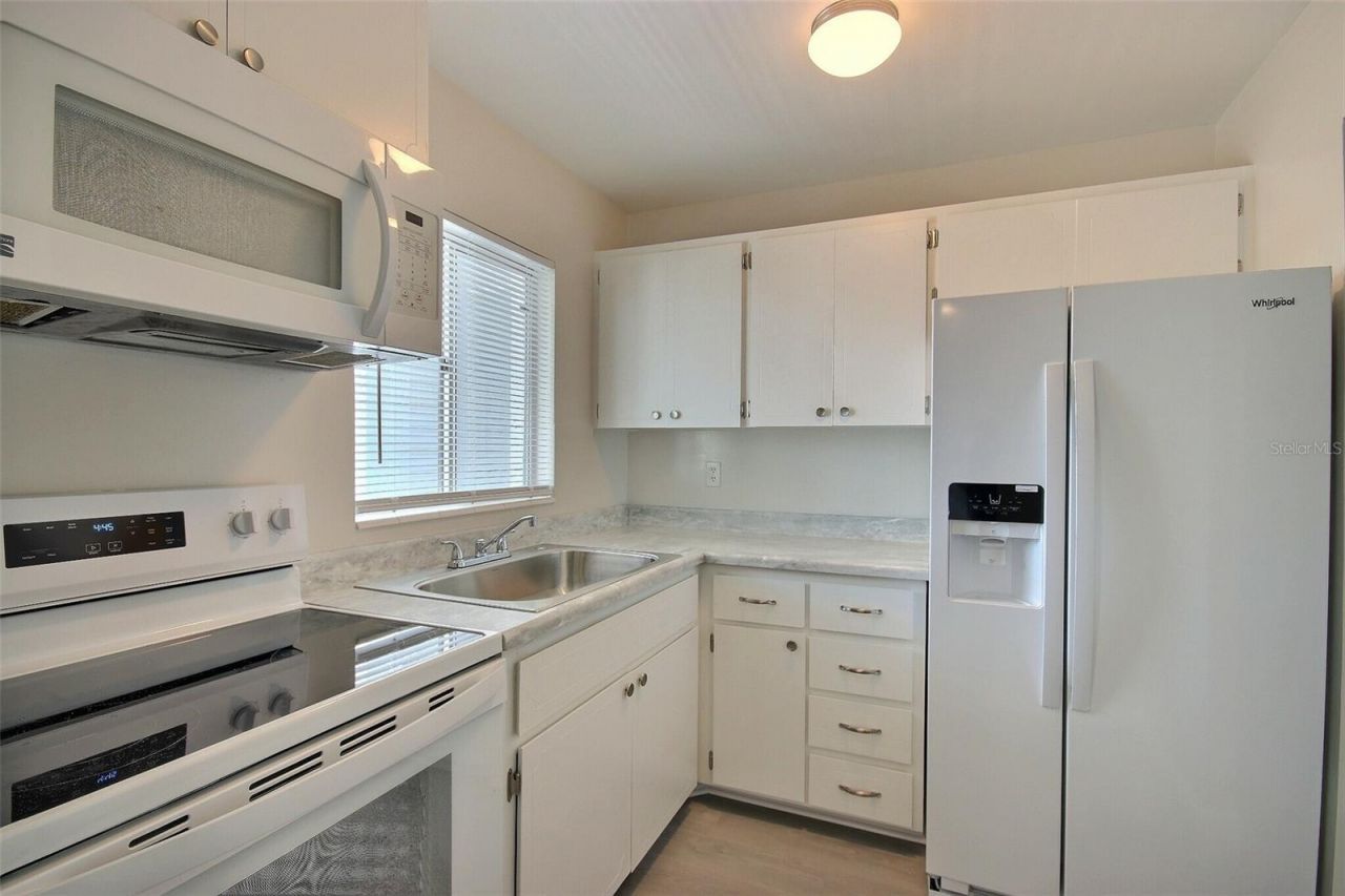 1631 Leisure Drive, Unit M36, Bradenton, FL 34207 Photo