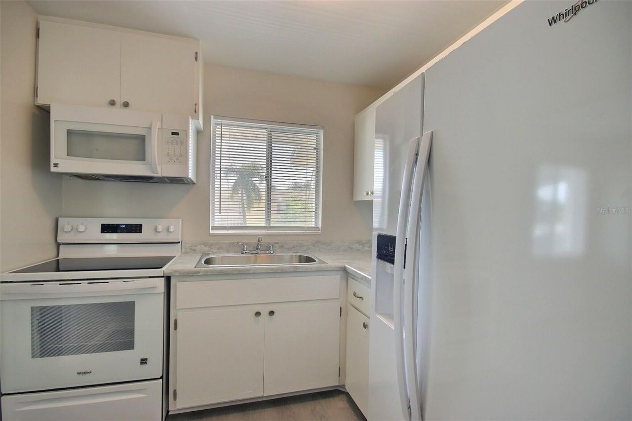 1631 Leisure Drive, Unit M36, Bradenton, FL 34207 Photo
