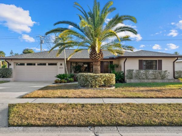 6835 ROXBURY DRIVE, SARASOTA, FL 34231