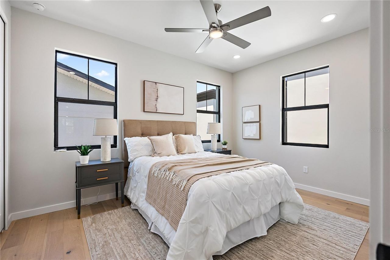 429 11th Avenue S, Saint Petersburg, FL 33701 Photo