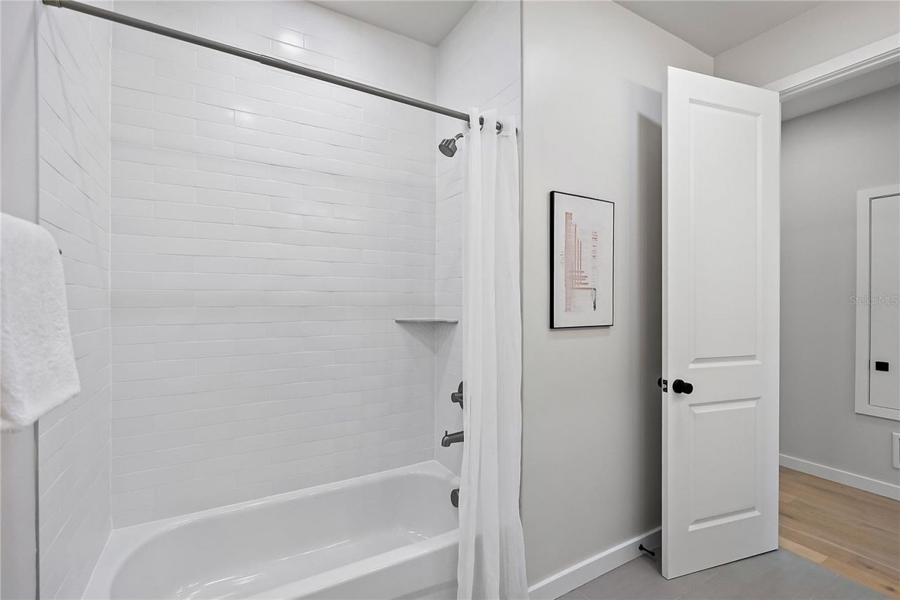 429 11th Avenue S, Saint Petersburg, FL 33701 Photo