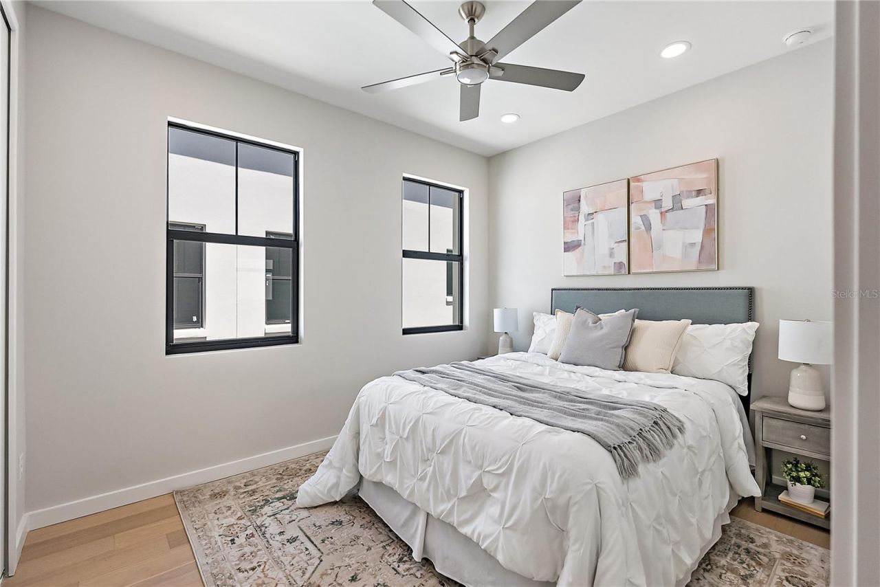 429 11th Avenue S, Saint Petersburg, FL 33701 Photo