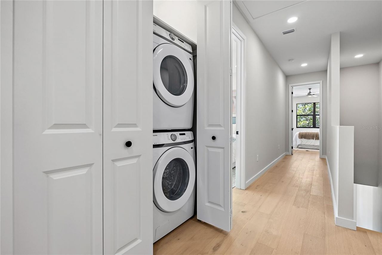 429 11th Avenue S, Saint Petersburg, FL 33701 Photo