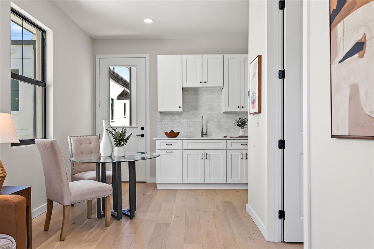 429 11th Avenue S, Saint Petersburg, FL 33701 Photo