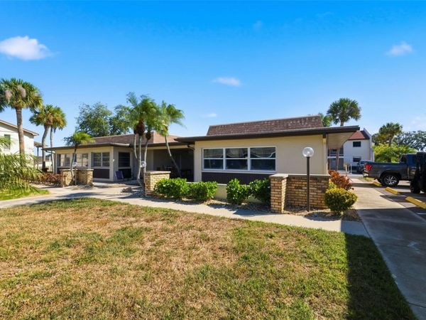 5153 TURQUOISE LANE, Unit 102, NEW PORT RICHEY, FL 34652