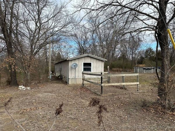 98016 N 3745 Road, Okemah, OK 74859