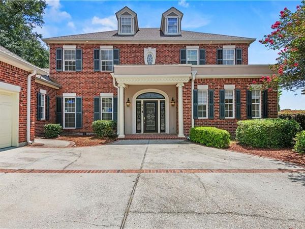 31 CYPRESS POINT Lane, New Orleans, LA 70131