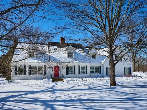 12 Teawaddle Lane, Amherst, MA 01002