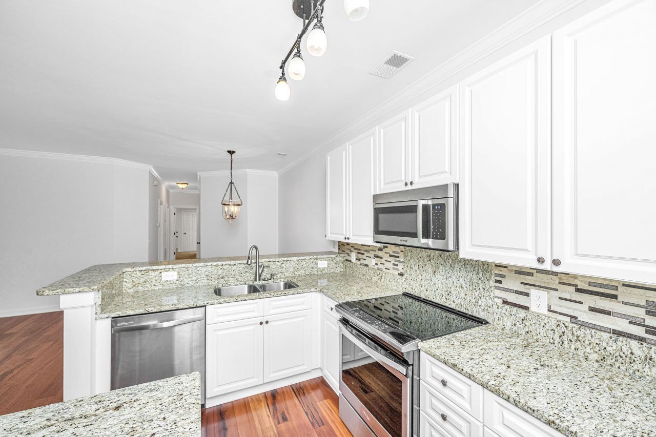 1476 Belcourt Lane Photo 10