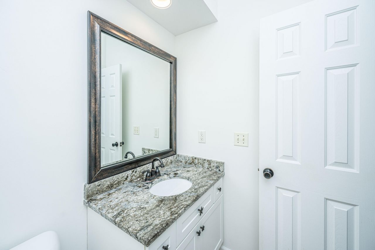 1476 Belcourt Lane Photo 20