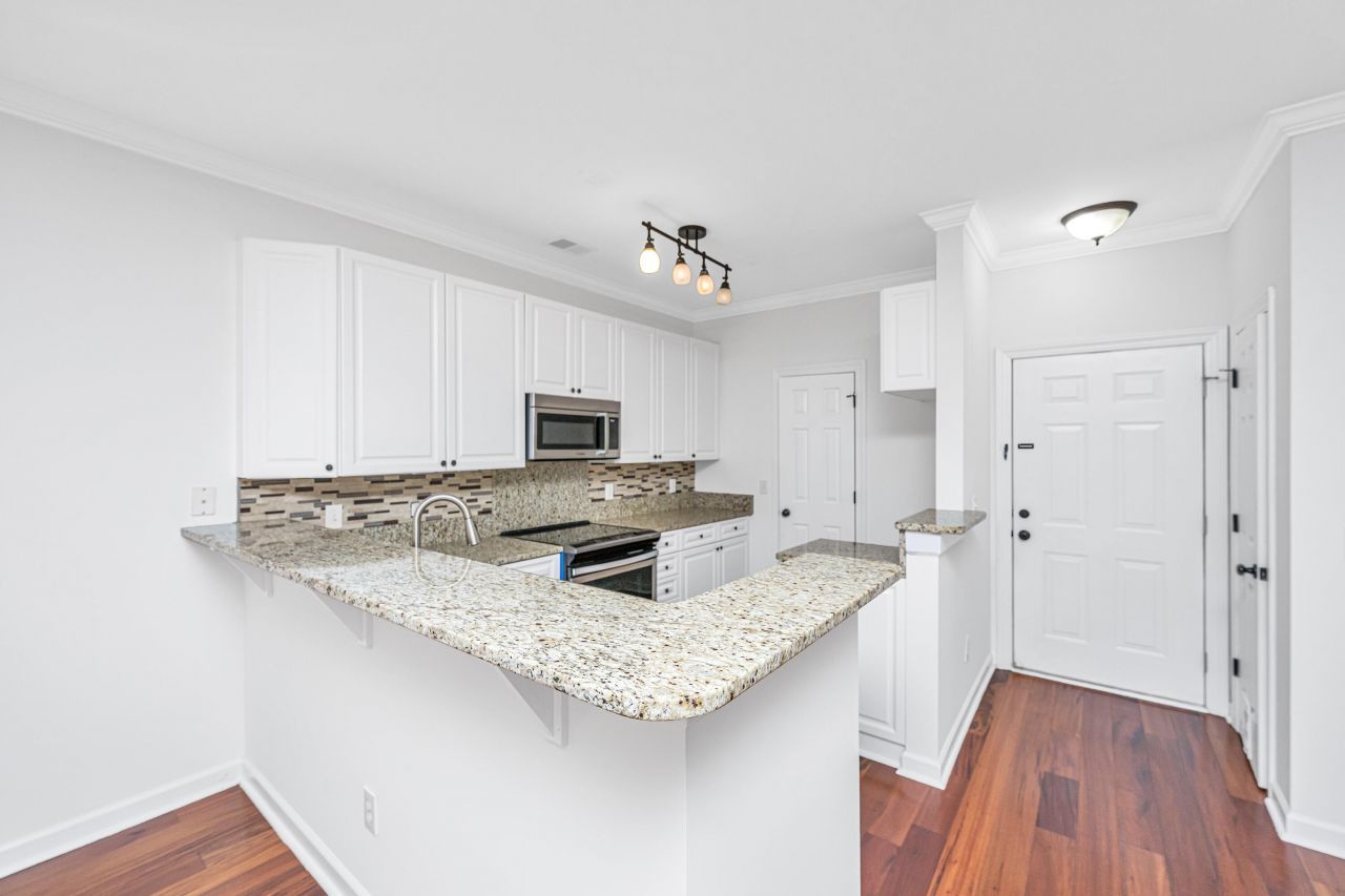 1476 Belcourt Lane Photo 9