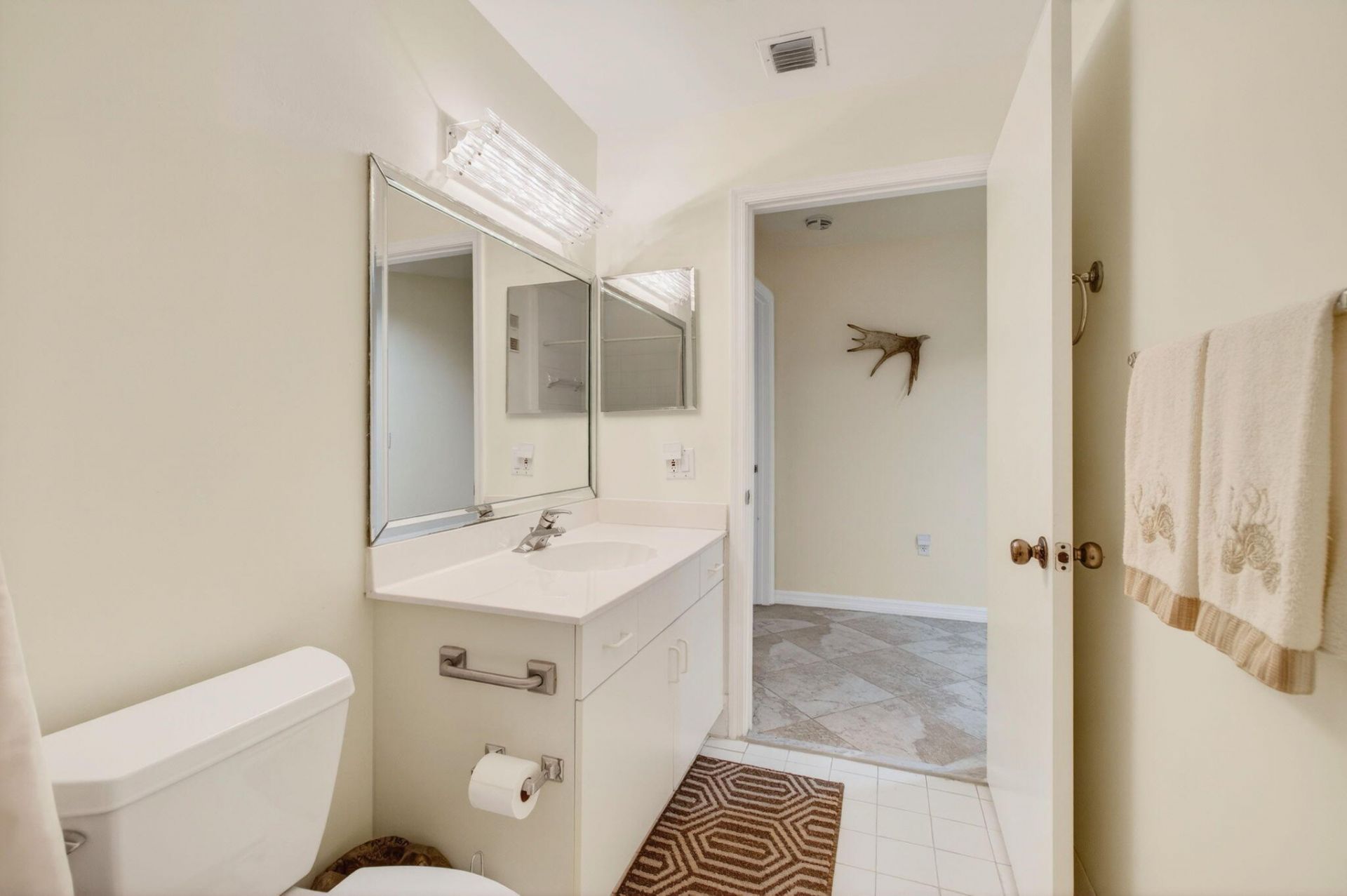 5876 Regal Glen Drive, Unit 203, Boynton Beach, FL 33437 Photo