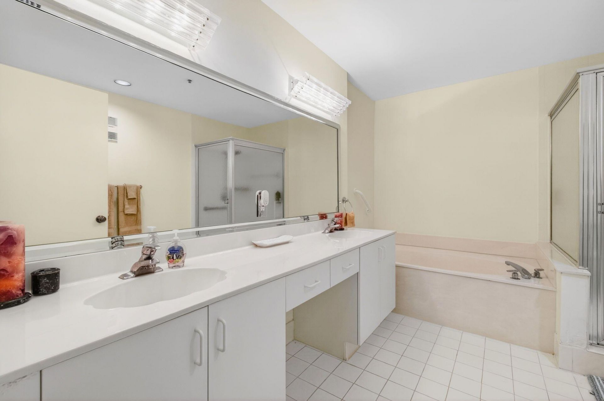 5876 Regal Glen Drive, Unit 203, Boynton Beach, FL 33437 Photo