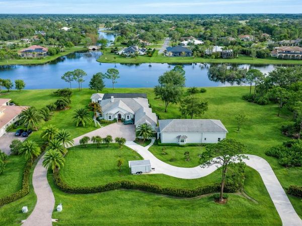 7833 Sabal Lake Drive, Port St. Lucie, FL 34986