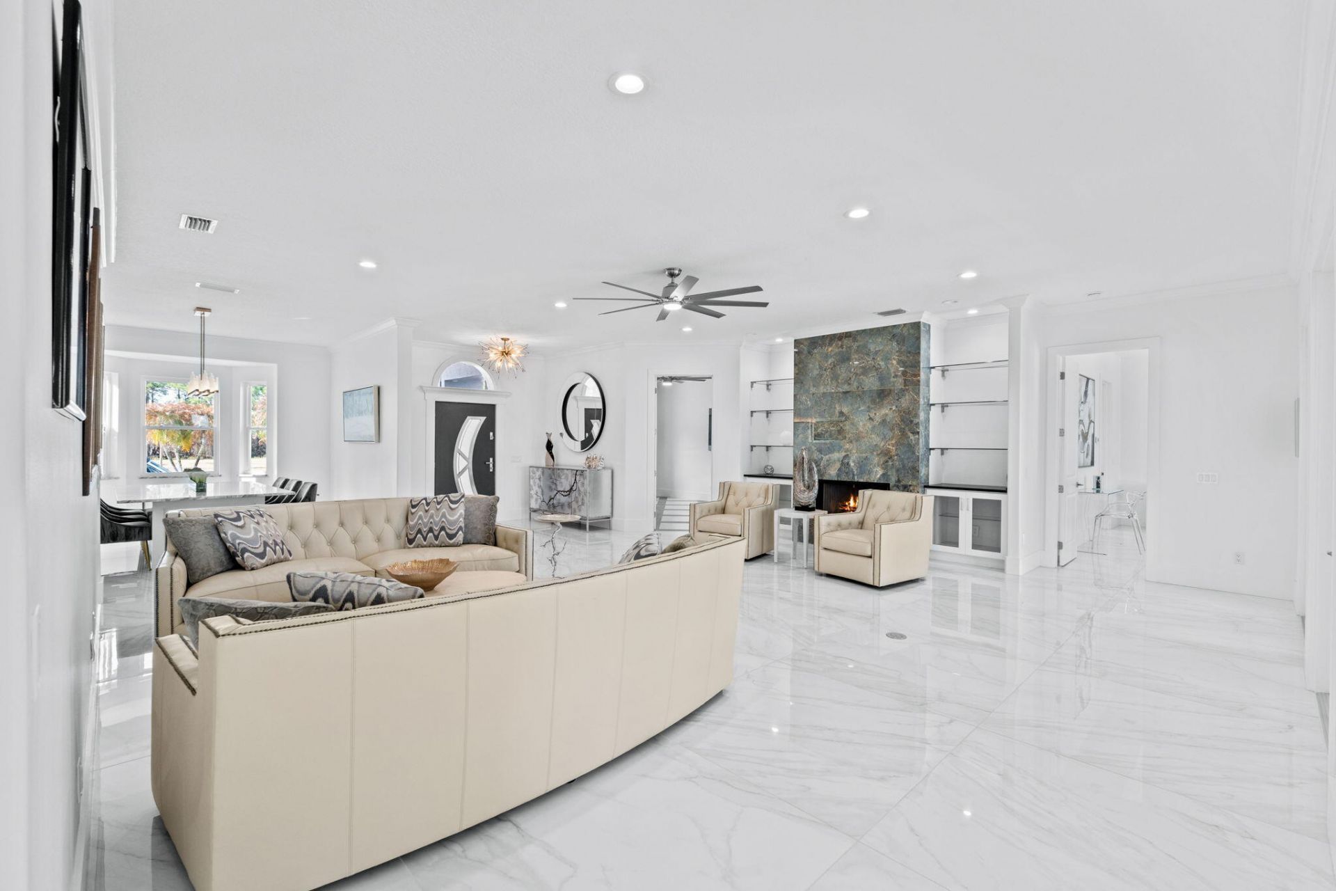 7833 Sabal Lake Drive, Port Saint Lucie, FL 34986 Photo