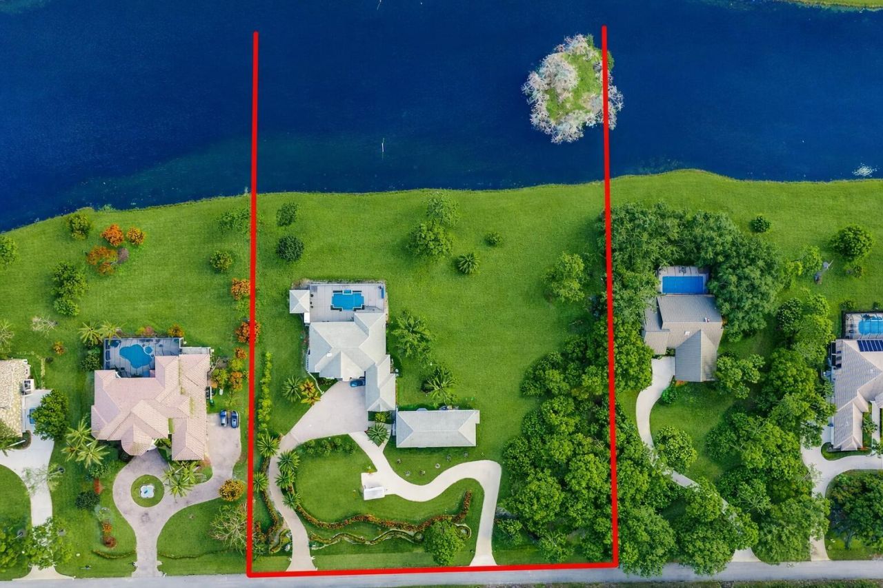 7833 Sabal Lake Drive, Port Saint Lucie, FL 34986 Photo