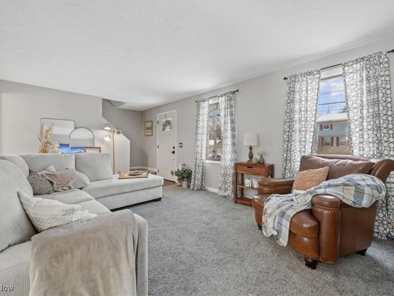 515 Taylor Avenue, Akron, OH 44312 Photo 11