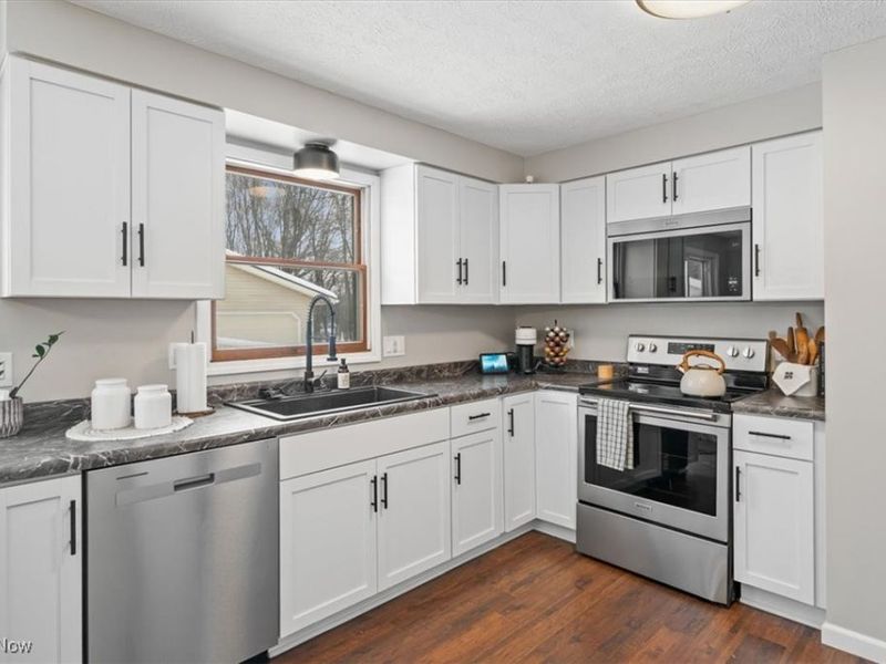 515 Taylor Avenue, Akron, OH 44312 Photo 16