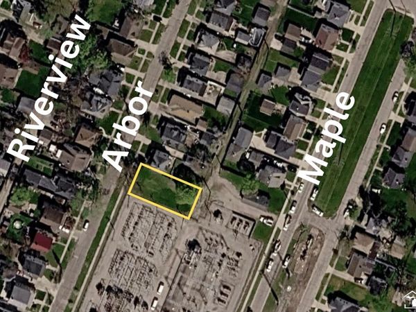 434 Arbor Avenue, Monroe, MI 00000