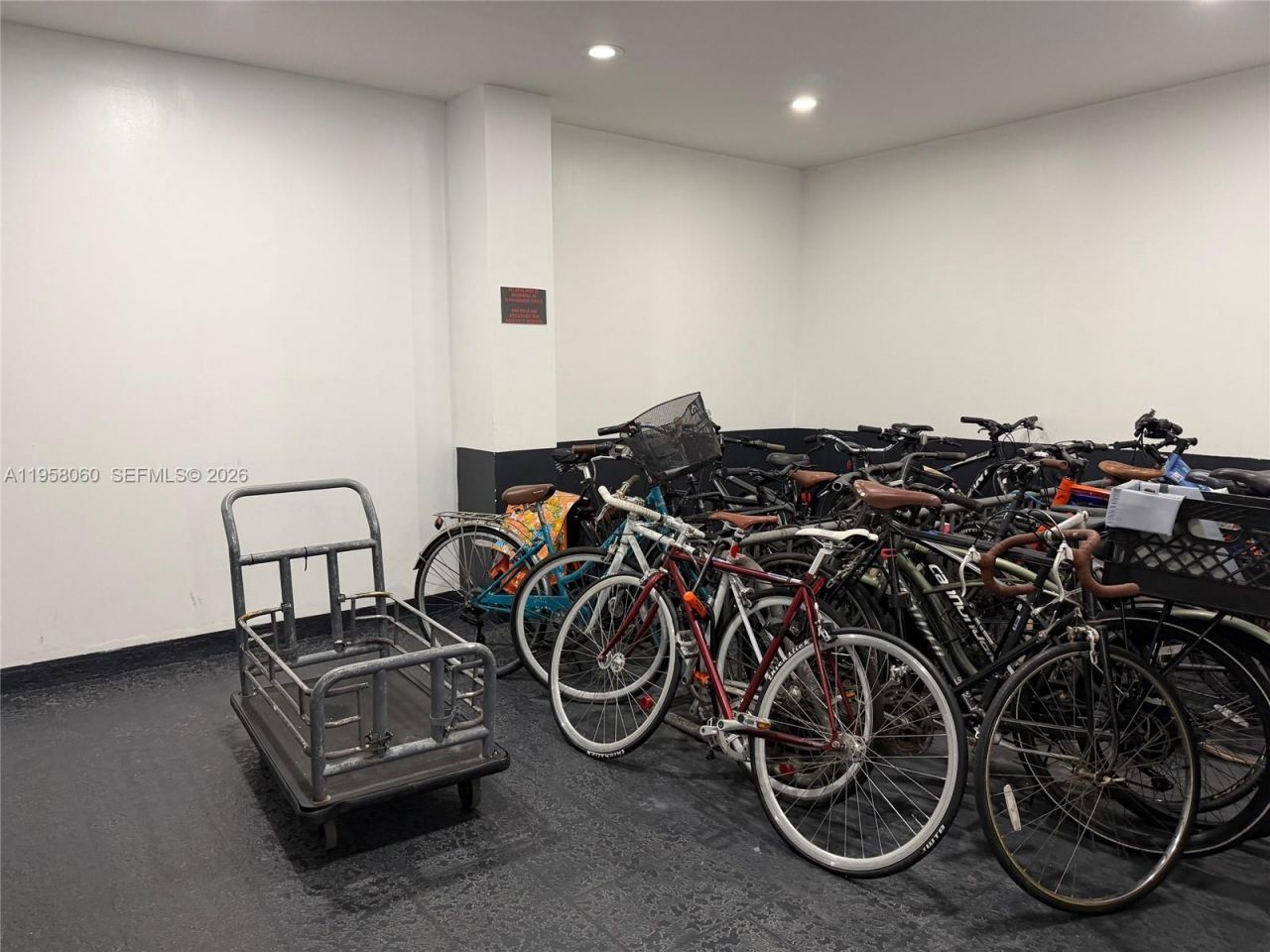 700 NE 63rd St, Unit D609, Miami, FL 33138 Photo